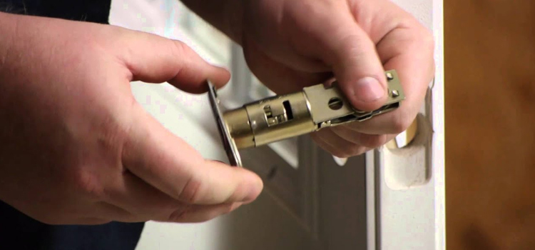 Front door lock repair in Newark